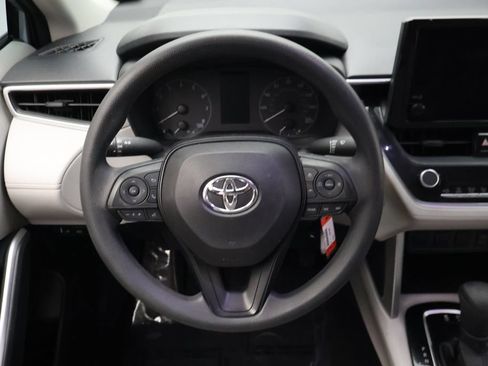 Used 2023 Toyota Corolla Cross L FWD image 23