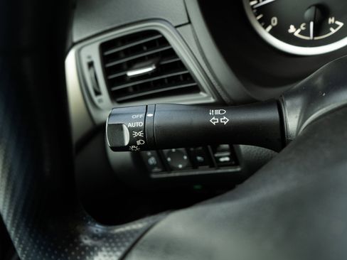 Used 2019 Nissan Sentra S image 23