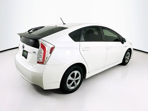 Used 2014 Toyota Prius Two image 9