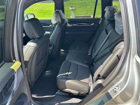 New 2025 Cadillac XT6 Premium Luxury w/ Technology Package image 9