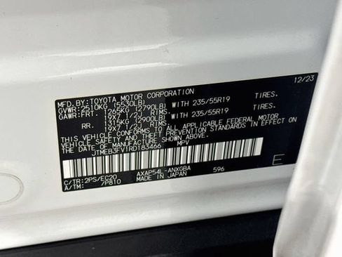 Certified 2024 Toyota RAV4 XSE w/ Weather Package AWD/4WD image 34