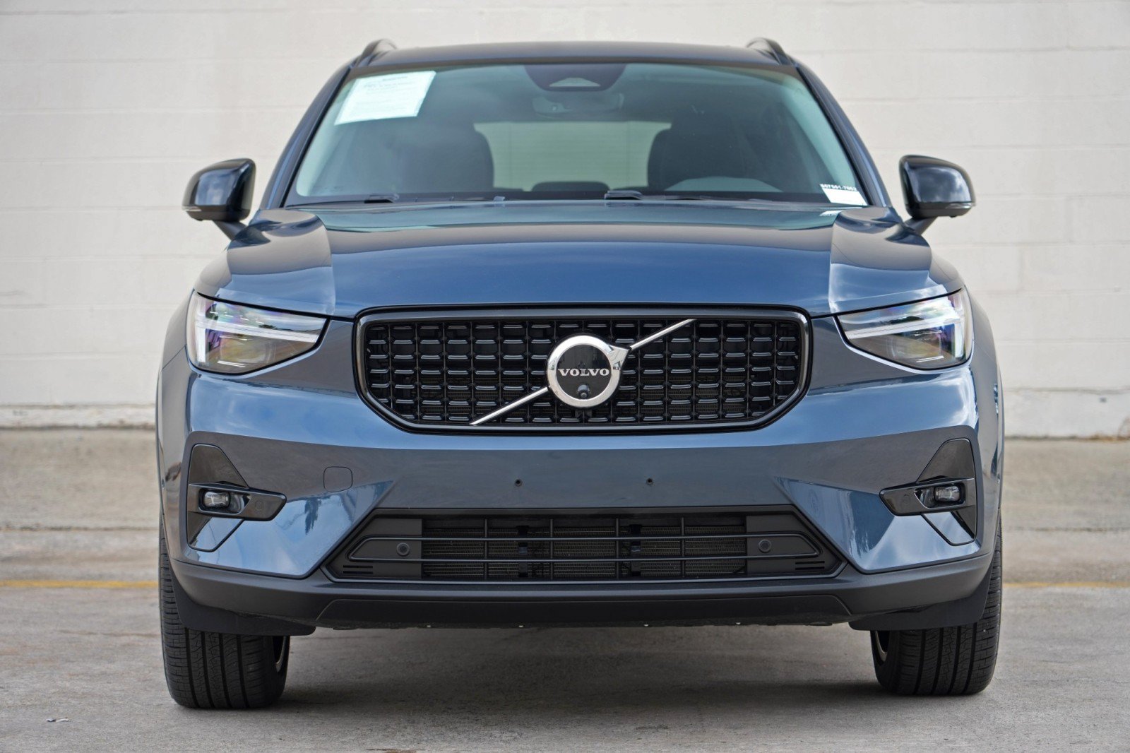Used 2026 Volvo XC40 B5 Ultra w/ Climate Package AWD/4WD image 7