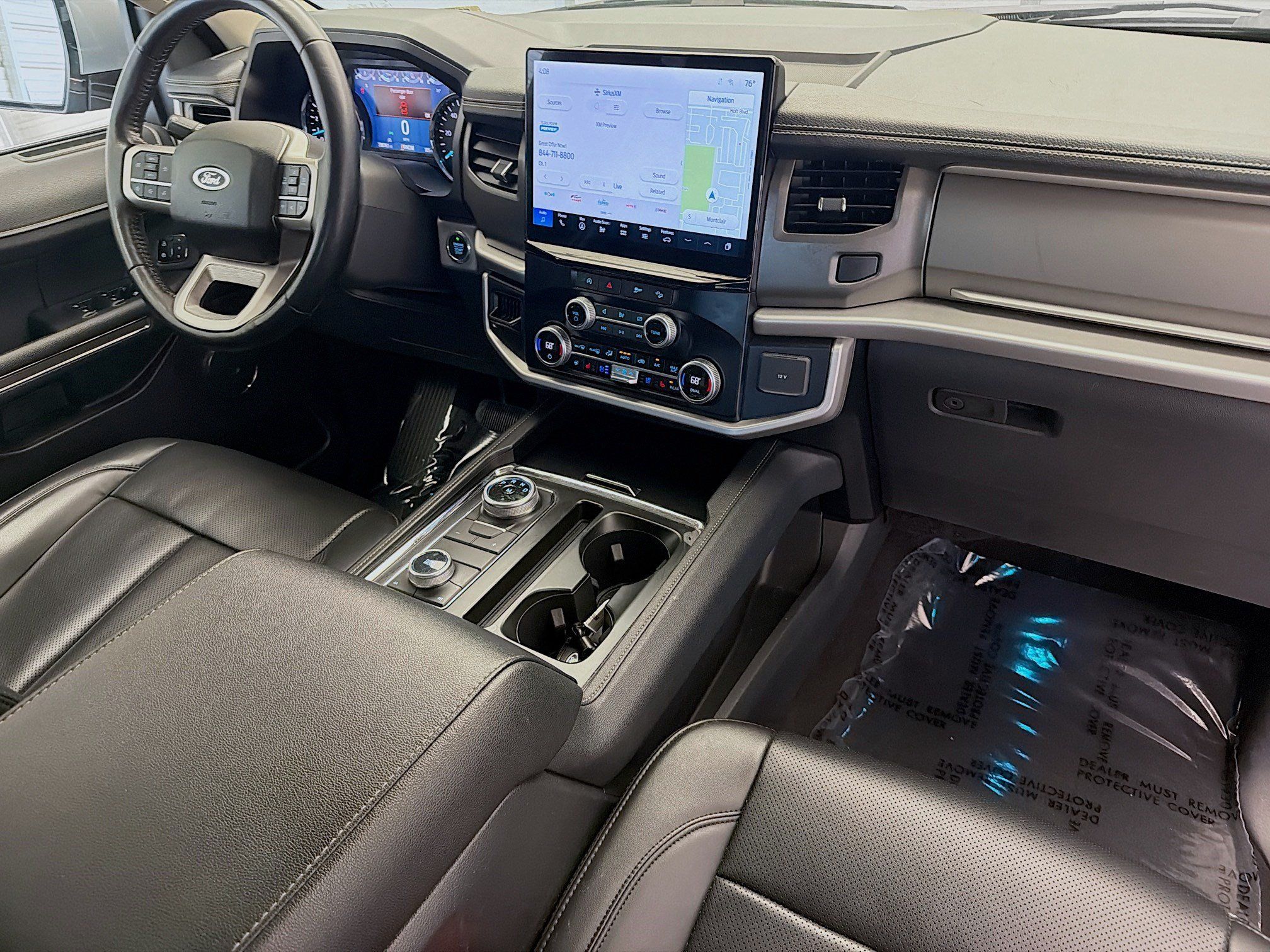 Used 2024 Ford Expedition XLT AWD/4WD image 12