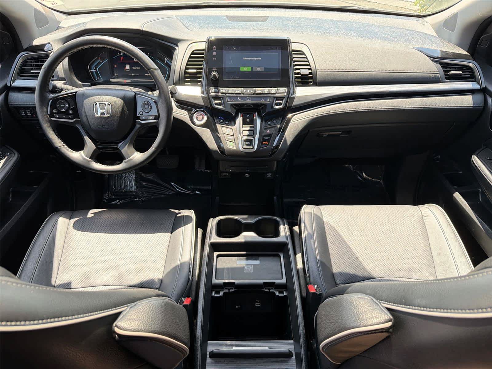 Used 2024 Honda Odyssey Elite image 11