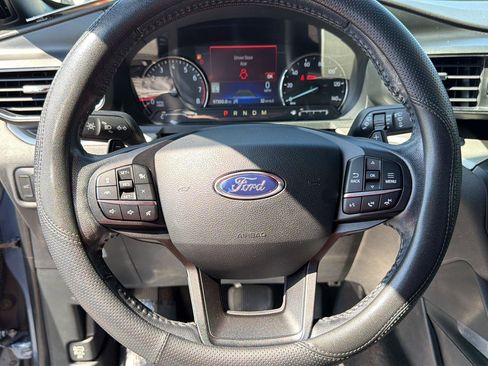 Used 2020 Ford Explorer XLT w/ Equipment Group 202A RWD image 20