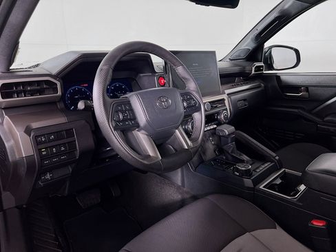 Certified 2024 Toyota Tacoma TRD Off-Road w/ TRD Off Road Upgrade Package AWD/4WD image 9