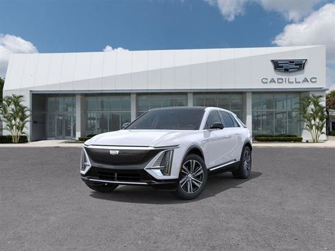 New 2026 Cadillac Lyriq Luxury RWD image 8