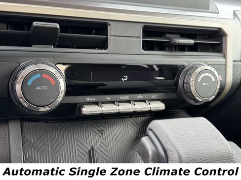 Used 2025 Toyota Tacoma TRD Sport image 10