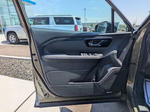 Used 2026 Subaru Forester Limited AWD/4WD image 10