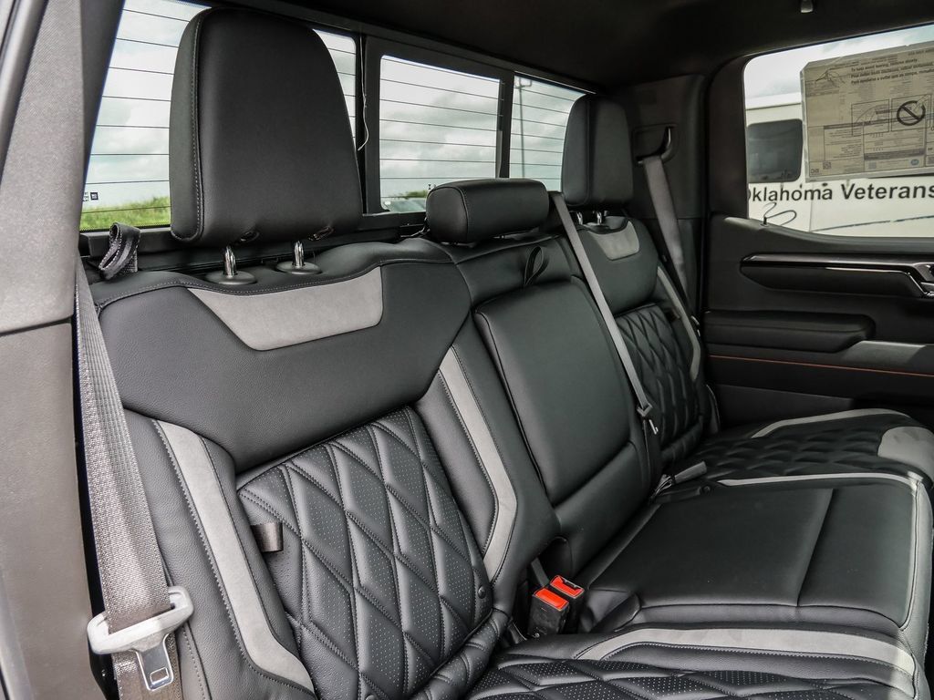 New 2026 GMC Sierra 1500 AT4 w/ AT4 Premium Package AWD/4WD image 29
