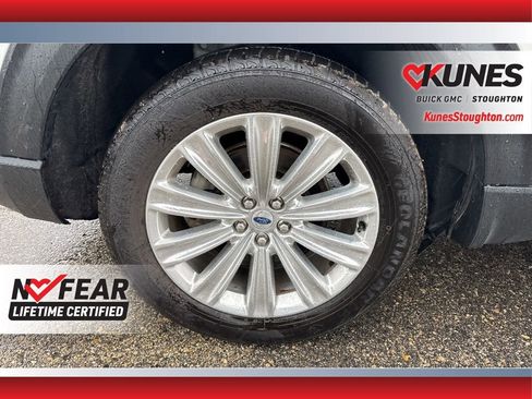 Used 2022 Ford Explorer Limited AWD/4WD image 14