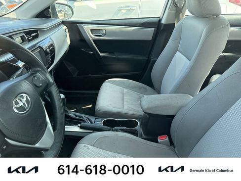 Used 2015 Toyota Corolla LE image 8
