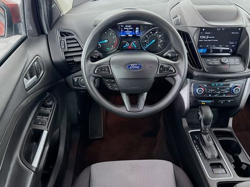 Used 2019 Ford Escape SE image 16