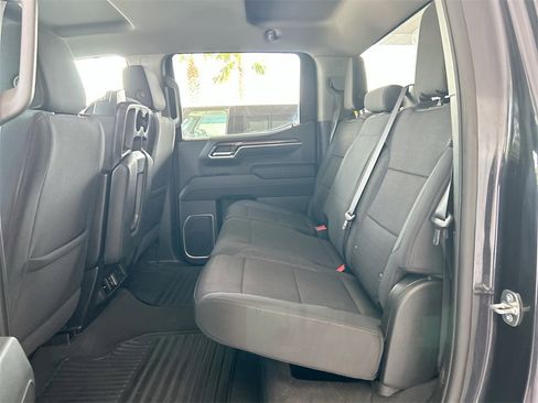 Used 2023 Chevrolet Silverado 1500 LT image 33
