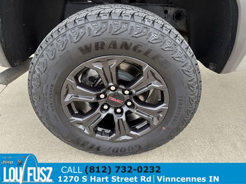 Used 2024 GMC Canyon Elevation w/ Convenience Package image 10