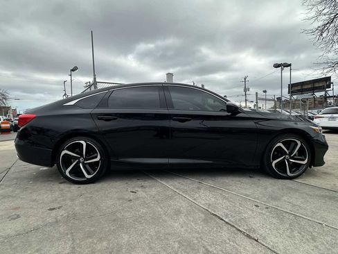 Used 2019 Honda Accord Sport image 4