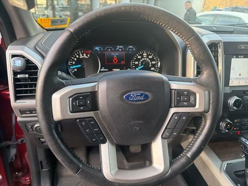 Used 2019 Ford F150 Lariat w/ Equipment Group 502A Luxury image 19