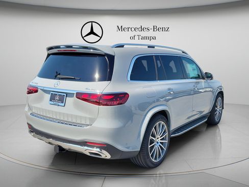 New 2026 Mercedes-Benz GLS 580 4MATIC image 3