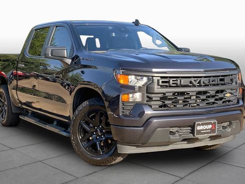 Used 2023 Chevrolet Silverado 1500 Custom w/ LPO, Dark Essentials Package RWD image 3