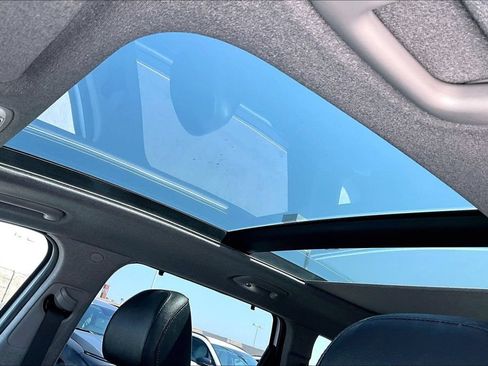 Used 2019 Hyundai Santa Fe FWD image 12