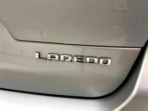 Used 2023 Jeep Grand Cherokee L Laredo image 18