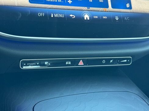 Used 2025 Mercedes-Benz E 350 Sedan image 25