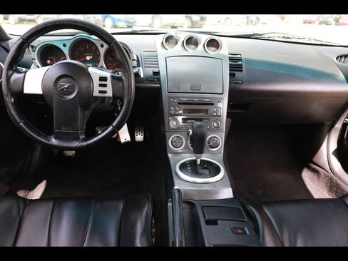 Used 2003 Nissan 350Z Touring image 2