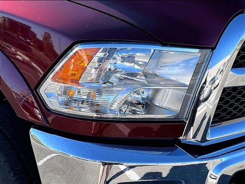 Used 2018 RAM 2500 Tradesman w/ Chrome Appearance Group image 28