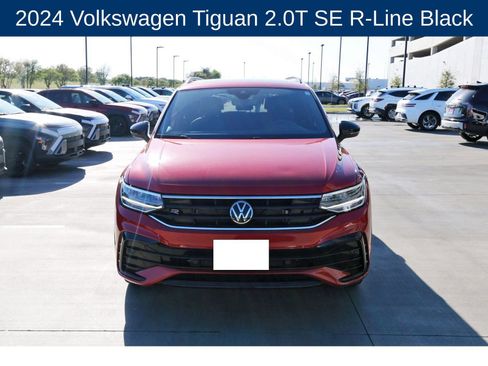 Used 2024 Volkswagen Tiguan SE R-Line w/ MDO Package, Three-Row image 2