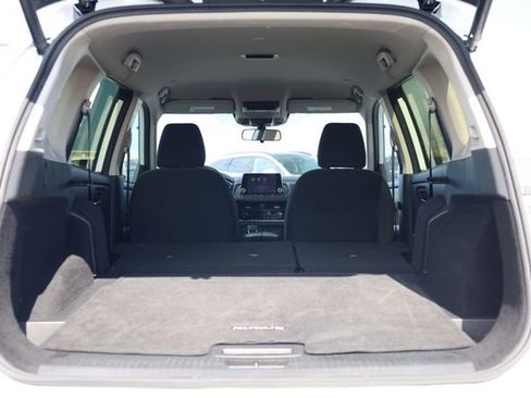 Used 2024 Nissan Rogue SV image 31