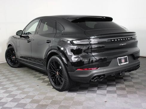 New 2026 Porsche Cayenne E-Hybrid Coupe image 3