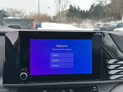 Used 2025 Toyota Camry LE image 12