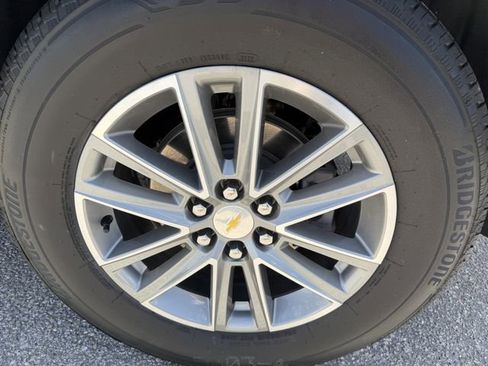 Certified 2023 Chevrolet Traverse LT image 39