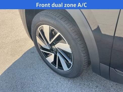 New 2026 Volkswagen Atlas SE FWD image 5