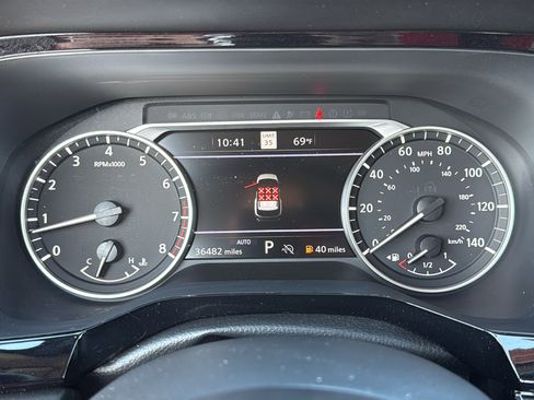 Certified 2023 Nissan Pathfinder SL w/ Black Appearance Package image 8