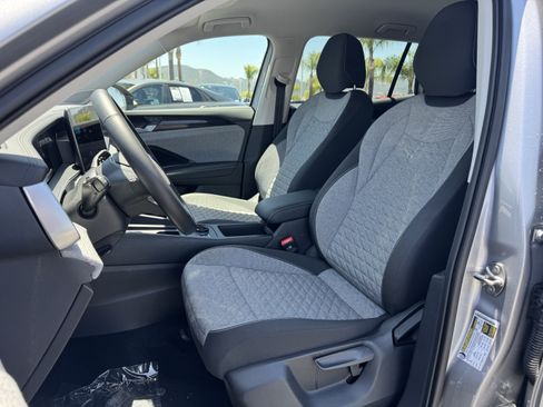 Certified 2025 Volkswagen Tiguan S FWD image 15