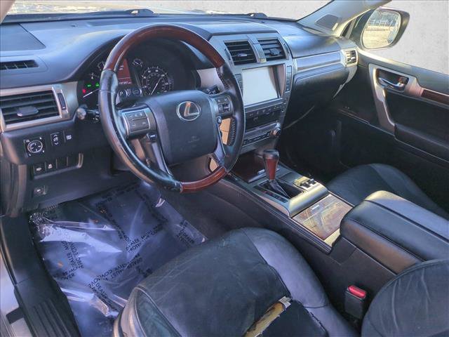 Used 2014 Lexus GX 460 w/ Premium Package AWD/4WD image 10