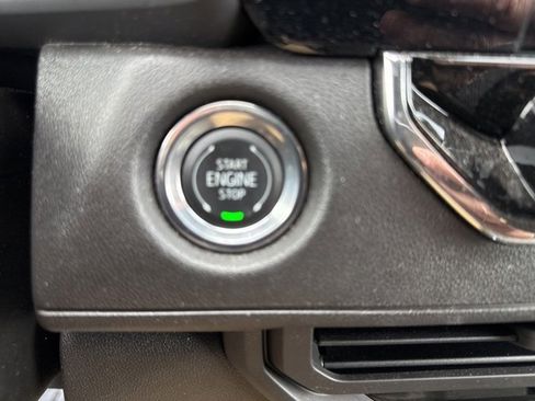 Used 2025 Chevrolet Colorado Trail Boss image 36