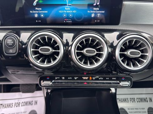 Used 2021 Mercedes-Benz CLA 250 4MATIC image 27