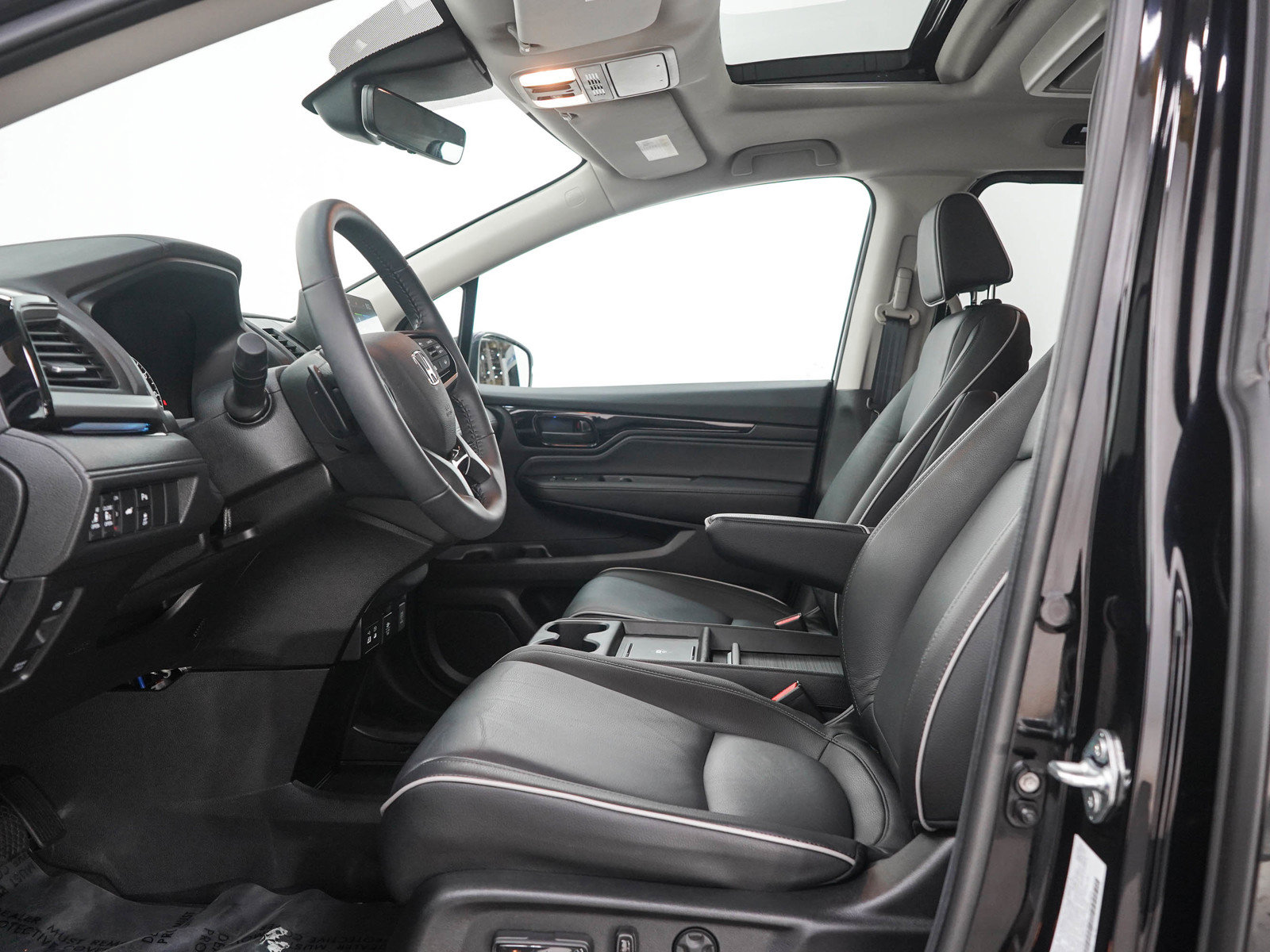 Used 2026 Honda Odyssey Touring image 24