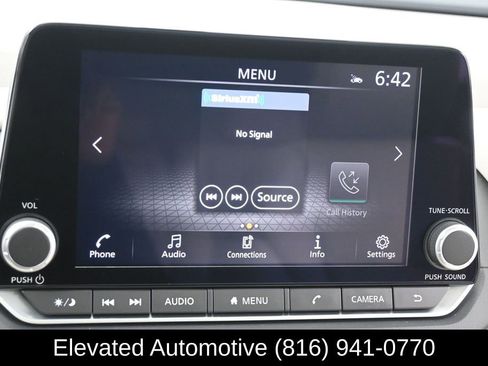 Used 2023 Nissan Rogue SL FWD image 9