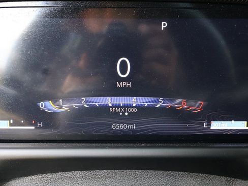 Used 2025 Jeep Wagoneer L Series II w/ 8-pass Seating Package image 43