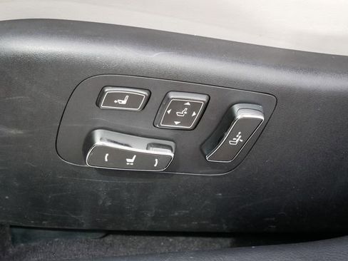 Used 2013 Lexus LS 460 AWD w/ Comfort Pkg image 13