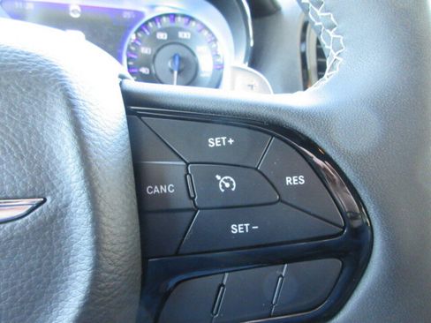 Used 2023 Chrysler 300 S w/ Comfort Group image 16