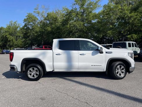 Used 2025 GMC Sierra 1500 SLT RWD image 2