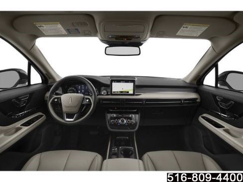 Used 2022 Lincoln Corsair AWD w/ Premium Package image 9
