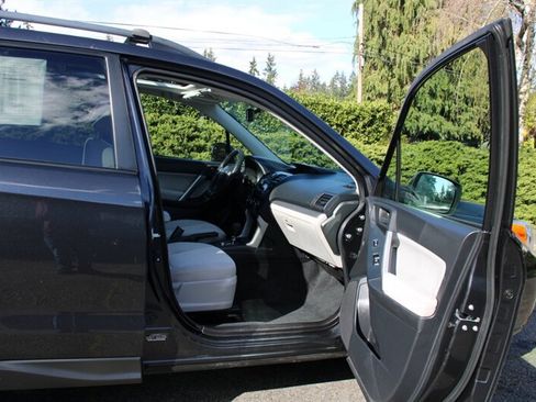 Used 2015 Subaru Forester 2.5i Premium w/ All-Weather Package image 15