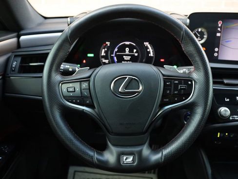 Used 2022 Lexus ES 300h F Sport image 37