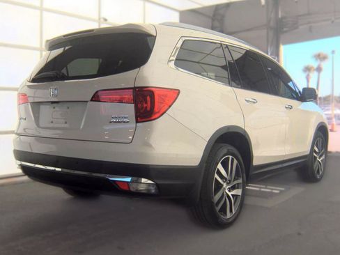 Used 2018 Honda Pilot Elite image 4