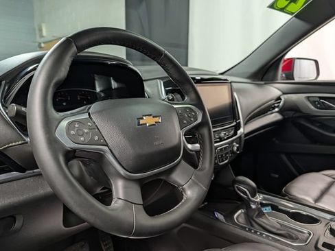 Certified 2023 Chevrolet Traverse LT w/ LT Premium Package AWD/4WD image 19